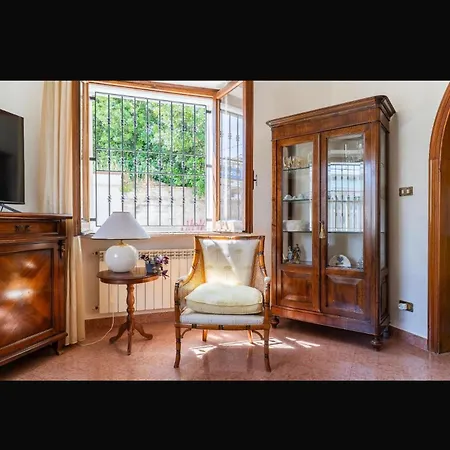 Semesterbostad Casa Da Rosa Roseto Degli Abruzzi